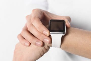 Czy warto kupić smartwatch? Jakie ma funkcje?