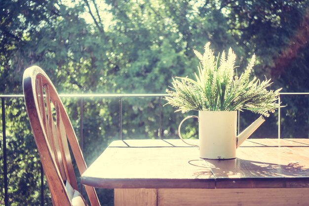 Jak zorganizować balkon, by stał się oazą relaksu?